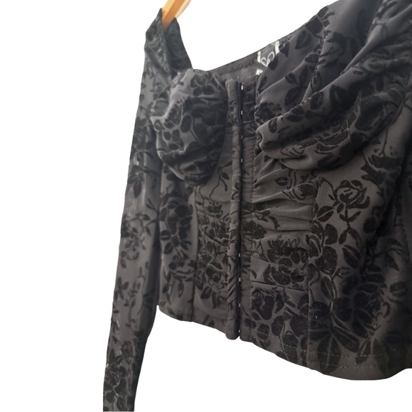 Windsor Womens Long-Sleeve Black Velvet Bustier Crop Top, Size Small - Picture 6 of 12